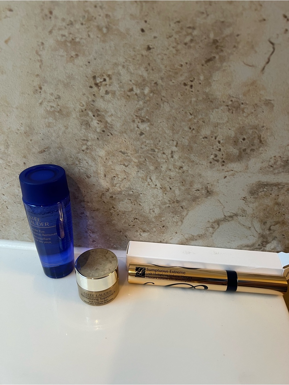 Estee Lauder Blue and Gold Skincare & Mascara Set